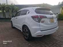 https://riyasewana.com/uploads/honda-vezel-1022394643.jpg