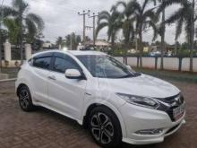 https://riyasewana.com/uploads/honda-vezel-102411685522.jpg