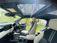 https://riyasewana.com/uploads/honda-vezel-107151717015.jpg