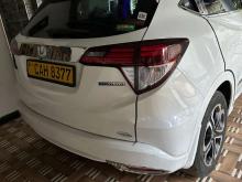 https://riyasewana.com/uploads/honda-vezel-10832076155.jpg