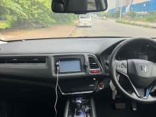https://riyasewana.com/uploads/honda-vezel-108525624991.jpg