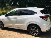 https://riyasewana.com/uploads/honda-vezel-11103646914.jpg
