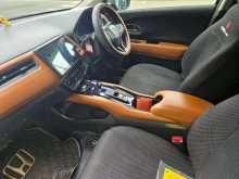 https://riyasewana.com/uploads/honda-vezel-111105394193.jpg