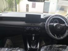 https://riyasewana.com/uploads/honda-vezel-111355117514.jpg