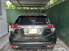 https://riyasewana.com/uploads/honda-vezel-1128024122.jpg