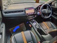 https://riyasewana.com/uploads/honda-vezel-118341317505.jpg