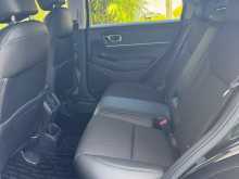 https://riyasewana.com/uploads/honda-vezel-12101940264.jpg