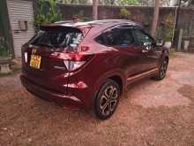 https://riyasewana.com/uploads/honda-vezel-121112124533.jpg