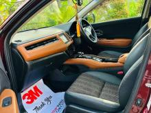 https://riyasewana.com/uploads/honda-vezel-121210146855.jpg