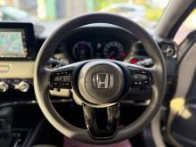 https://riyasewana.com/uploads/honda-vezel-1221043417396.jpg