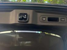 https://riyasewana.com/uploads/honda-vezel-122242296396.jpg