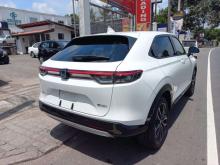 https://riyasewana.com/uploads/honda-vezel-12536346745.jpg