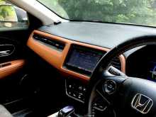 https://riyasewana.com/uploads/honda-vezel-12547534223.jpg