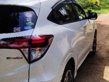 https://riyasewana.com/uploads/honda-vezel-12549596486.jpg