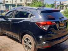 https://riyasewana.com/uploads/honda-vezel-13100006955.jpg