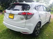 https://riyasewana.com/uploads/honda-vezel-131447244862.jpg