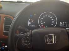 https://riyasewana.com/uploads/honda-vezel-13151135815.jpg