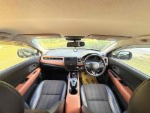 https://riyasewana.com/uploads/honda-vezel-1316364024371.jpg