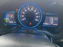 https://riyasewana.com/uploads/honda-vezel-138394022703.jpg