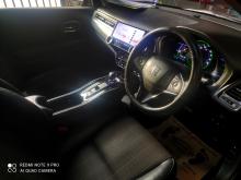 https://riyasewana.com/uploads/honda-vezel-141104617275.jpg