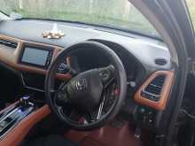 https://riyasewana.com/uploads/honda-vezel-1412465524.jpg