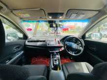 https://riyasewana.com/uploads/honda-vezel-14134912565.jpg