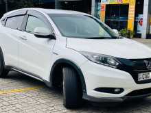 https://riyasewana.com/uploads/honda-vezel-14134912904.jpg