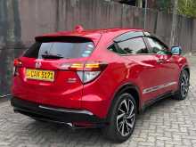 https://riyasewana.com/uploads/honda-vezel-1417293122783.jpg