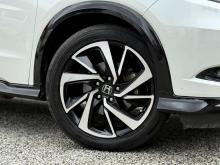 https://riyasewana.com/uploads/honda-vezel-141849016095.jpg