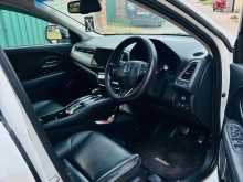 https://riyasewana.com/uploads/honda-vezel-1418553222393.jpg