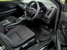 https://riyasewana.com/uploads/honda-vezel-142025274613.jpg
