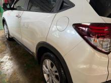 https://riyasewana.com/uploads/honda-vezel-1420374517896.jpg