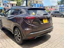 https://riyasewana.com/uploads/honda-vezel-15175232373.jpg