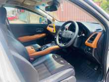 https://riyasewana.com/uploads/honda-vezel-16104634254.jpg