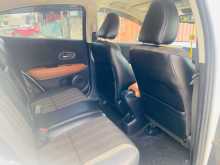 https://riyasewana.com/uploads/honda-vezel-16104634865.jpg