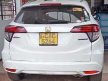 https://riyasewana.com/uploads/honda-vezel-16114039722.jpg