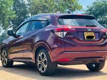 https://riyasewana.com/uploads/honda-vezel-1612375722832.jpg