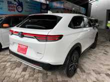 https://riyasewana.com/uploads/honda-vezel-16131227586.jpg