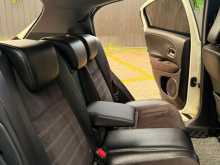https://riyasewana.com/uploads/honda-vezel-161324434173.jpg