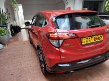 https://riyasewana.com/uploads/honda-vezel-171210484882.jpg