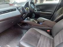 https://riyasewana.com/uploads/honda-vezel-171211316406.jpg