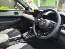 https://riyasewana.com/uploads/honda-vezel-17123713165.jpg