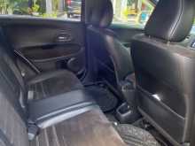 https://riyasewana.com/uploads/honda-vezel-171314544.jpg