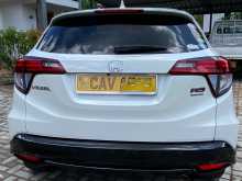 https://riyasewana.com/uploads/honda-vezel-1713145942.jpg