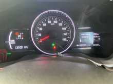 https://riyasewana.com/uploads/honda-vezel-1713145966.jpg