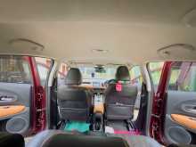 https://riyasewana.com/uploads/honda-vezel-17174406942.jpg