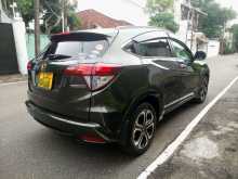 https://riyasewana.com/uploads/honda-vezel-17653014503.jpg