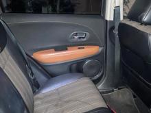 https://riyasewana.com/uploads/honda-vezel-178423717085.jpg