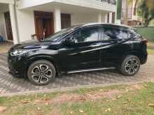 https://riyasewana.com/uploads/honda-vezel-18132743892.jpg
