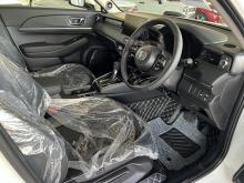 https://riyasewana.com/uploads/honda-vezel-1816545210564.jpg